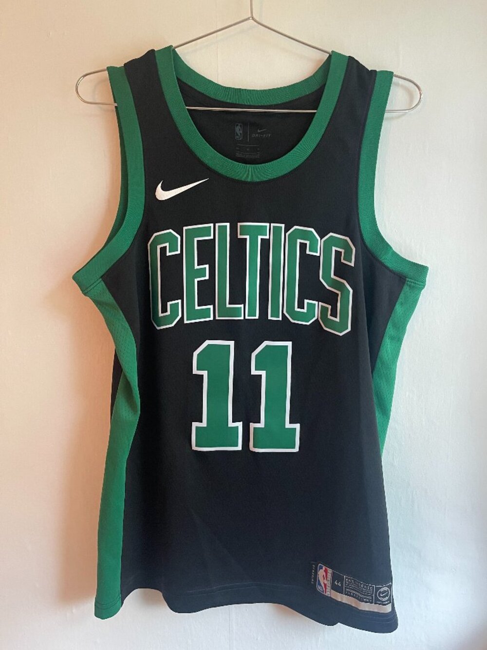 RARE - NBA Store - Celtics Kyrie Irving Jersey - Dri-Fit - Men's Medium 44